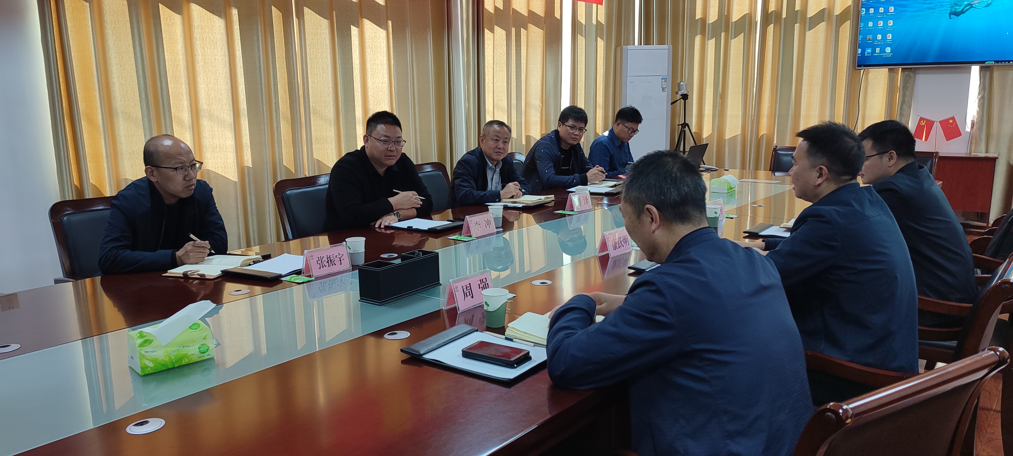 李冲会见中煤科工集团重庆研究院有限公司水文物探研究分院副院长康跃明